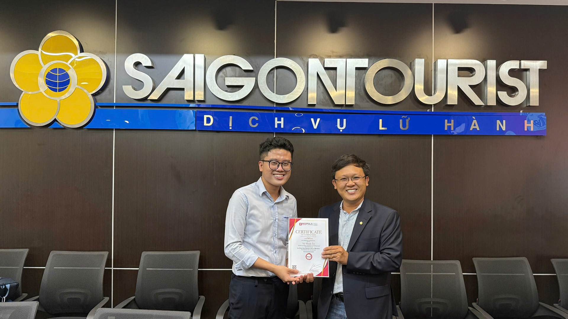 Ai Du Lich Saigontourist Tri