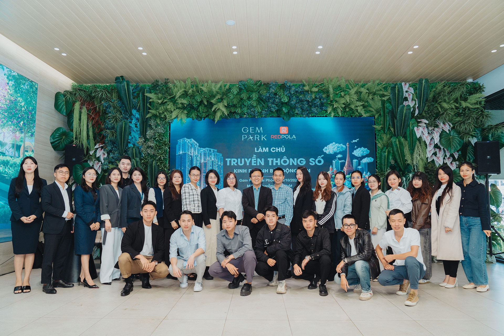 Master Canva Ai Lam Chuy Truyen Thong03